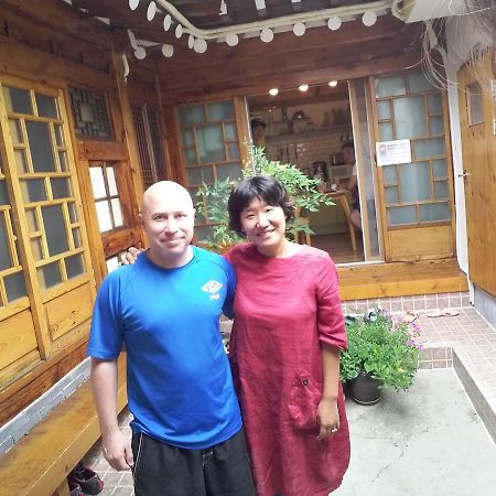 Hanok Guesthouse 202 โซล ภายนอก รูปภาพ