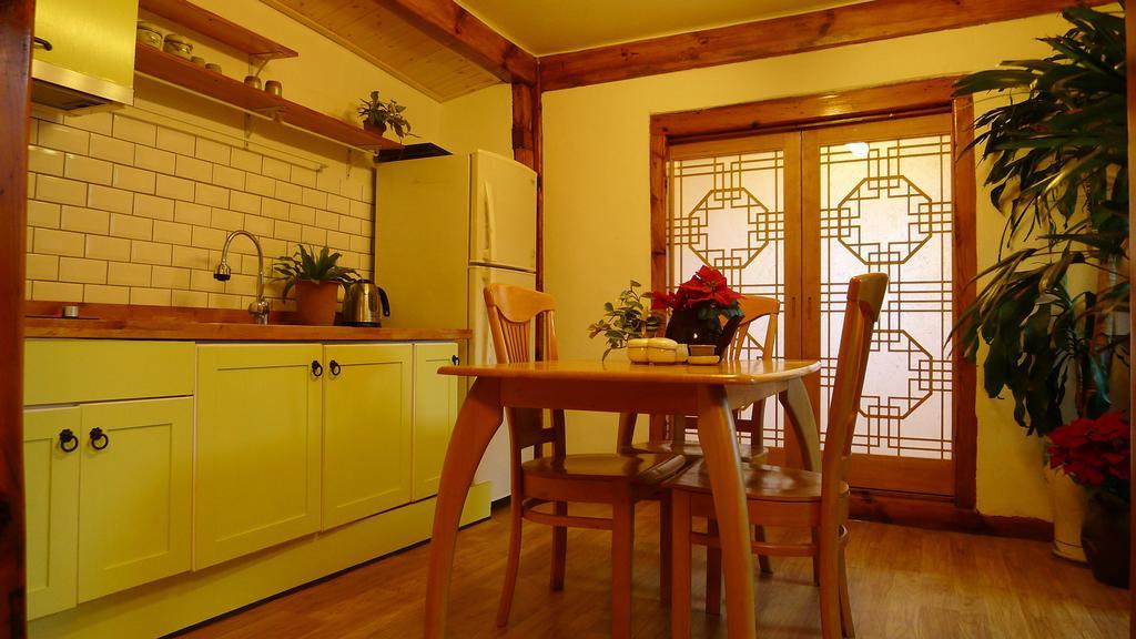 Hanok Guesthouse 202 โซล ภายนอก รูปภาพ