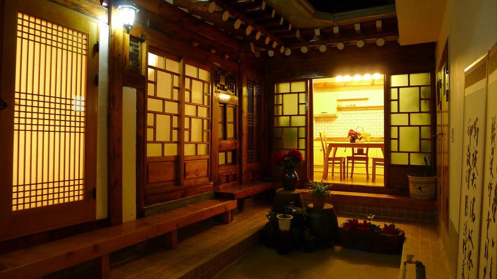 Hanok Guesthouse 202 โซล ภายนอก รูปภาพ